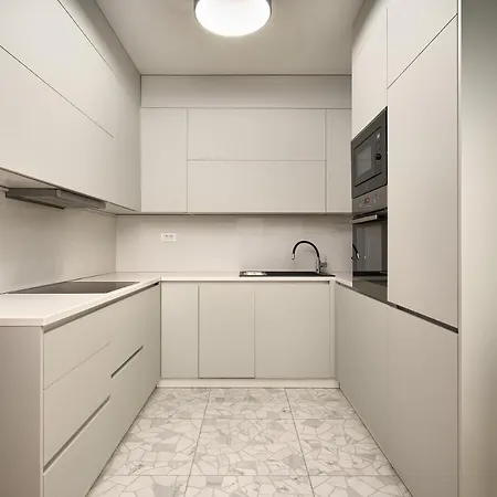 Klara Beach Apartment *